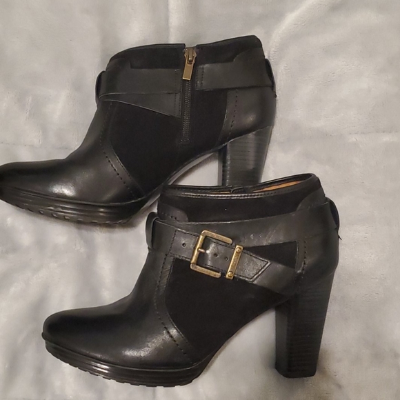 Clark's black leather ankle boots - Picture 2 of 4